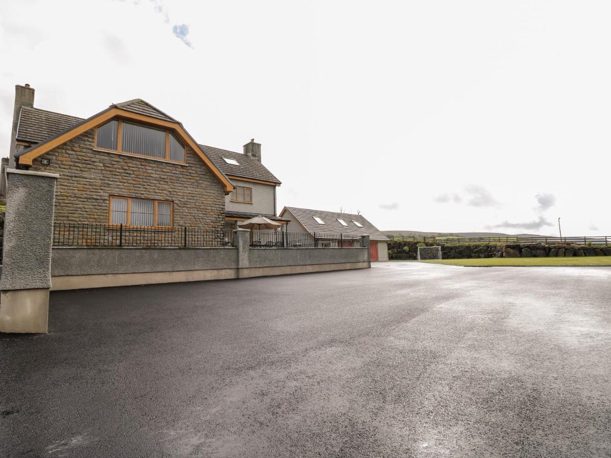 Grooms Quarters At Pant Y Gaseg Farm Ammanford Exterior photo