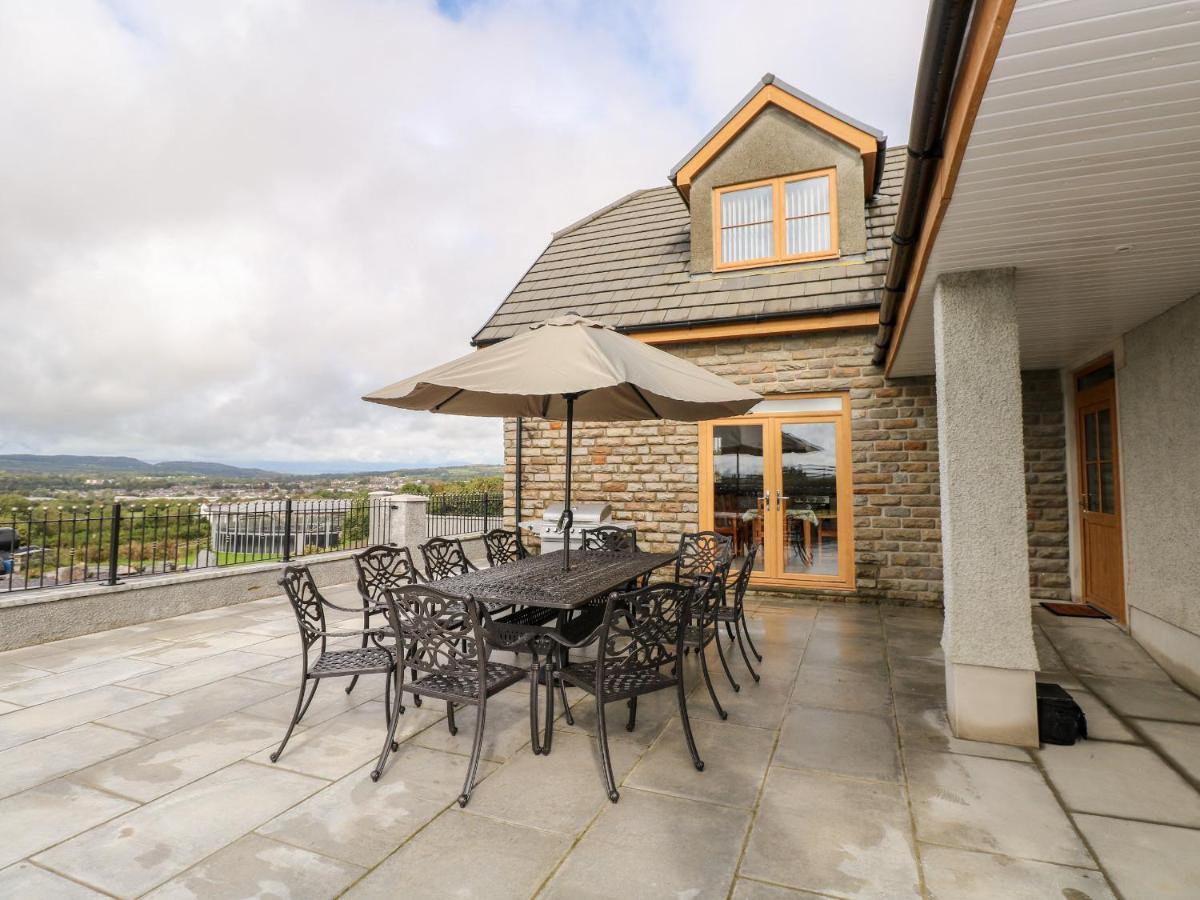 Grooms Quarters At Pant Y Gaseg Farm Ammanford Exterior photo